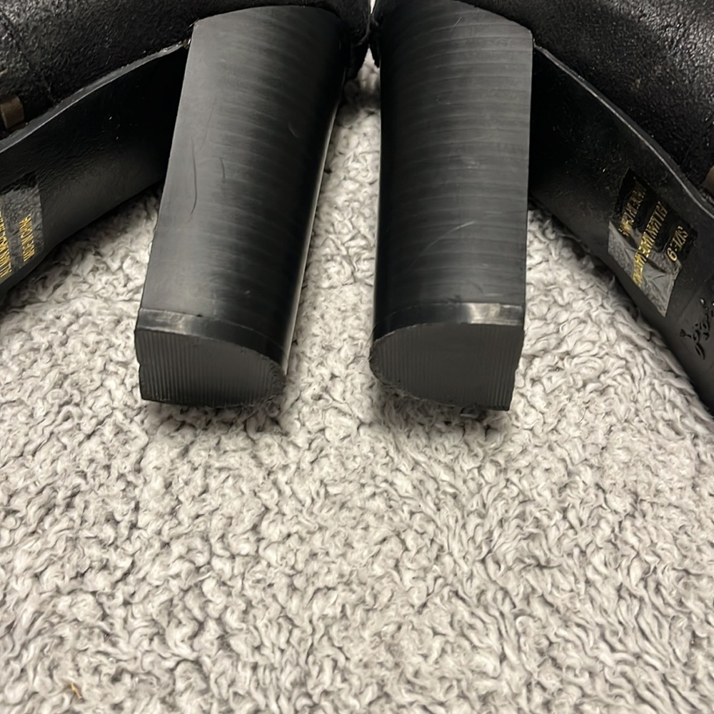 Booties - Picture 5 of 5